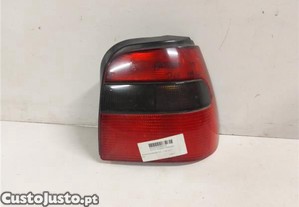 FAROLIM TRASEIRO DIREITO Skoda felicia berlina 791 1992