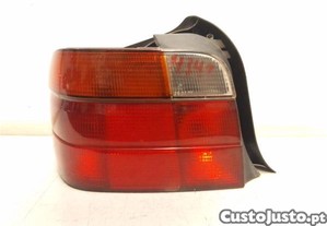 FAROLIM TRASEIRO ESQUERDO BMW serie 3 compacto e36 1994 8357869 8353805