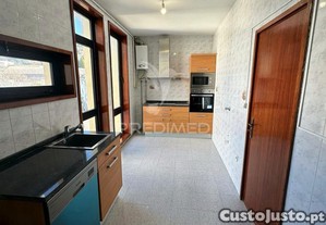 Apartamento t3 em vila pouca de aguiar - vila real