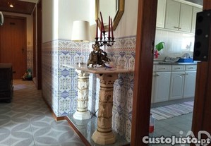 Apartamento T3 em Camarate, Unhos e Apelação