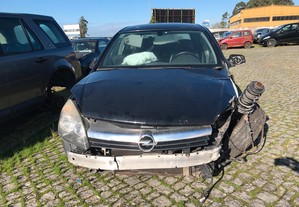Opel Astra H 1.4 5P 2004 - Para Peças