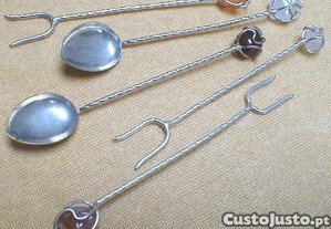 Talher de metal com quartzo 8cm - 6p�s