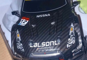 Carro telecomandado Racing Drift Nissan GTR Rápido 1:16 4WD LED NOVO