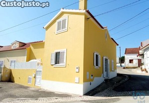 Casa de aldeia T2 em Vila Verde dos Francos de 145,00 m²