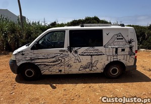 VW T5 Transporter convertido em Camper