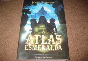 Livro "O Atlas Esmeralda" de John Stephens