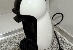 Máquina de café DolceGusto