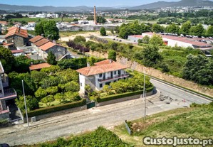Moradia T4+1 Em Arcozelo, Barcelos
