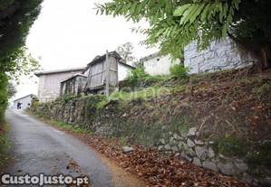 Transforme Esta Casa Em Pedra Num Refúgio Único...