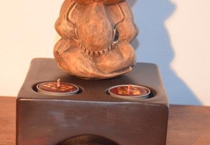 Cinzeiro Homem Budista em Oração Pó de Pedra