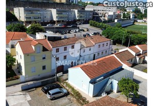 Moradia T3 Bairro c/ logradouro