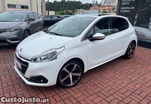 Peugeot 208 1.2 PureTech Allure - 15