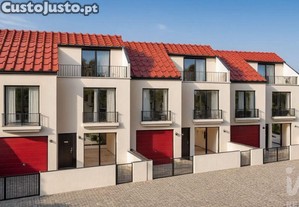Moradia geminada T3 em Atouguia da Baleia de 174 m²