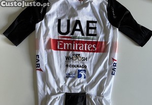 Jersey UAE autografado pelo Tadej Pogaar