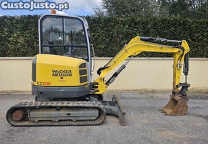 Mini giratria Neuson EZ28 ano 2018