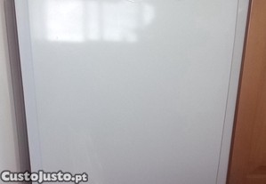 Mquina de loia Indesit