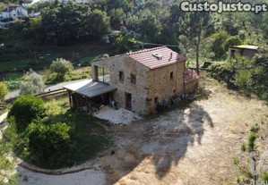 Casa T1 em Aguda de 100,00 m²