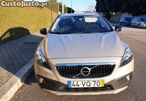 Volvo V40 Crosscountry 2.0 - 16