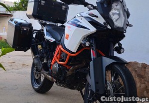 KTM 1090 Adventure R