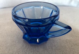 Chávena pequena Arte Déco em vidro azul-cobalto