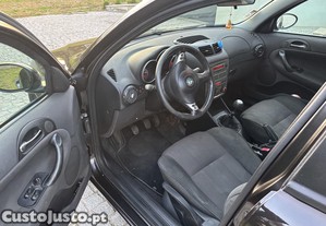Alfa Romeo 147 1.9 JTD 140cv 16v - 03