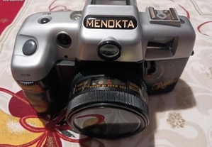 maquina fotografica de rolo marca menokta esta a funcionar impecavel valor e fixo