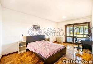 Apartamento T5 em Paranhos