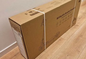 NOVA - Trotinete Elétrica - Xiaomi Mi Essential // Caixa Selada
