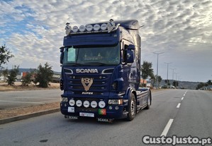 Camio Scania R560 V8