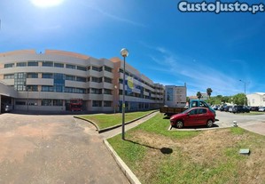 Estacionamento + Arrumo junto à Praça do Munícipio do Bombarral