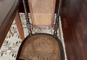 4 Cadeiras antigas em palhinha