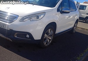 Peugeot 2008 Allure - 14