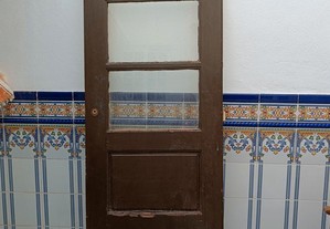 Porta de madeira antiga