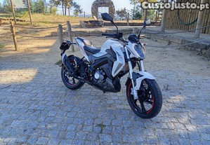 Mota Keeway RKF 125cc( prticamente nova )