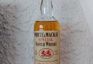 Garrafa de Whisky antiga Whyte and Mackay Special
