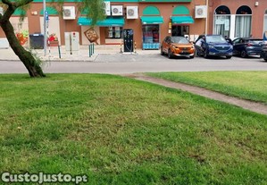 Espao Comercial-Corroios-Excelente Oportunidade de Investimento