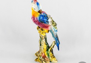 Grupo escultórico de pássaro em porcelana Europeia