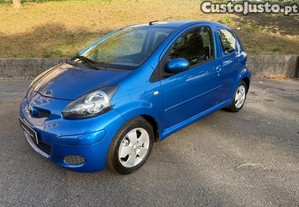 Toyota Aygo 1.0 Caixa Automtica - 09
