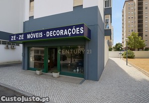 Loja Comercial Em Excelente Localizao Do Laranjeiro