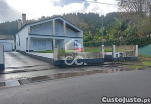 Moradia com 3 Quartos - Furnas - Povoação