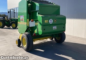 enfardadeira John Deere 570 para tractor