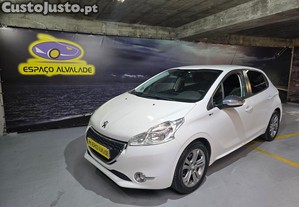 Peugeot 208 1.2 PureTech Active - 14