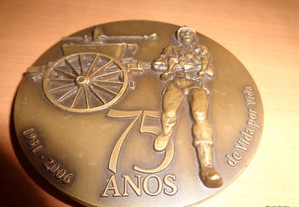 Medalha Bombeiros Torrejanos 75 Anos Of.Envio