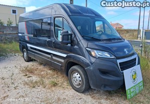 Autocaravana interior novo 2 iguais em Stock