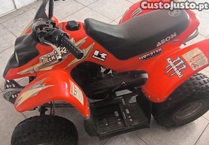Moto 4 criana