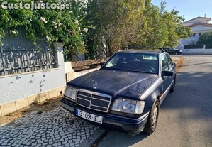 Mercedes-Benz E 250 TURBO DIESEL - 94