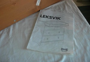 Acrescento porta bébes comoda Leksvik Ikea.