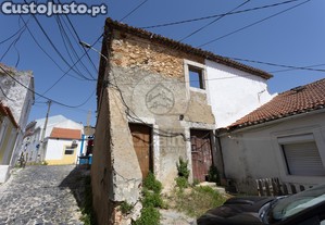 Prdio para Remodelao total - Lavradio