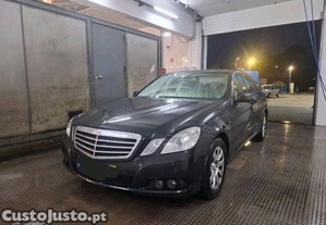 Mercedes-Benz E 220 Full Extras - 09