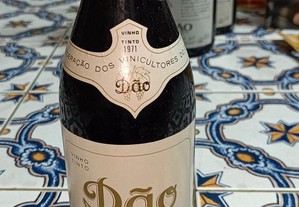 Reserva Federação dos vinicultores do Dão 1971
